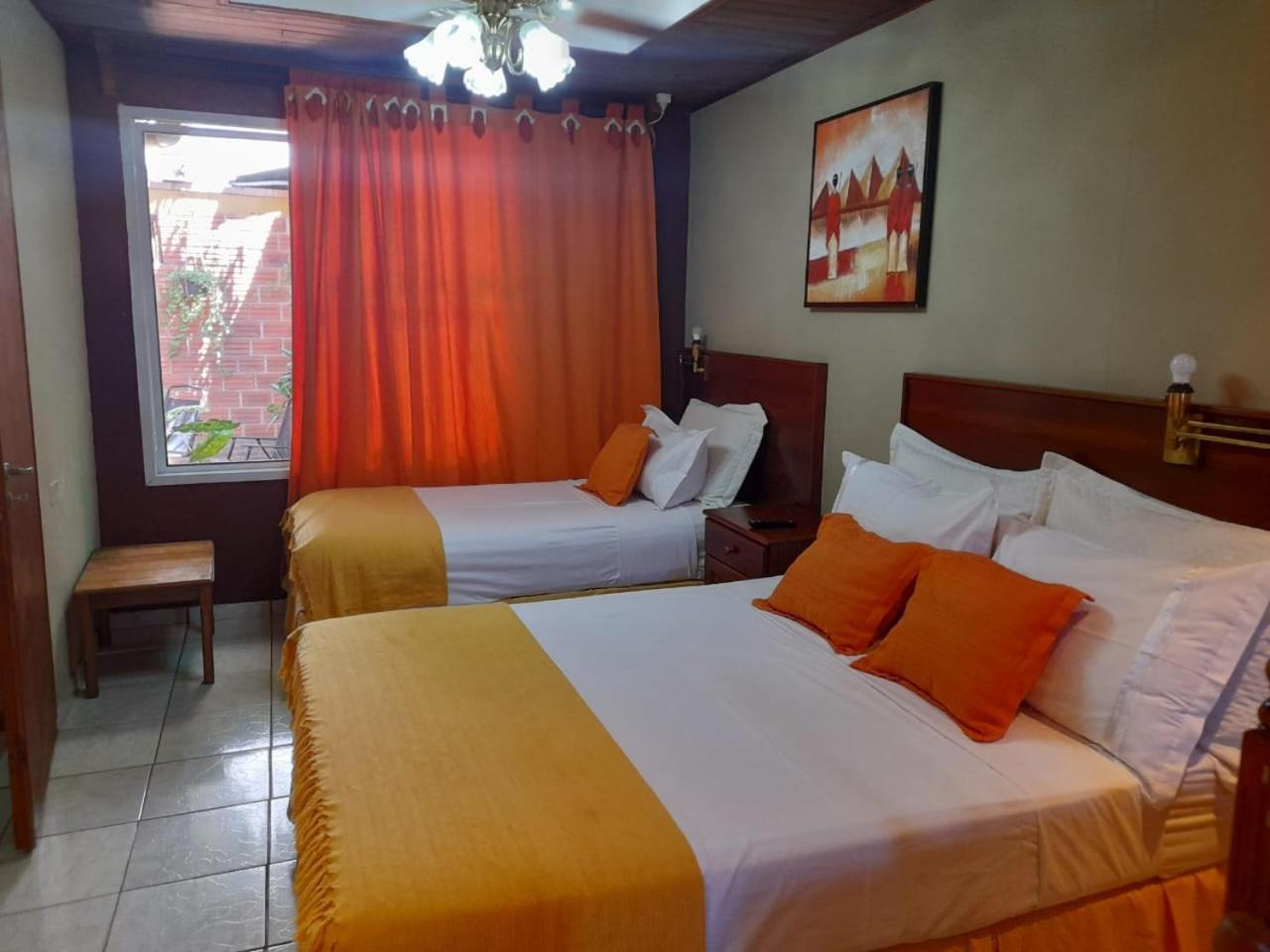Posada Portal Del Iguazu Пуерто Игуасу Екстериор снимка